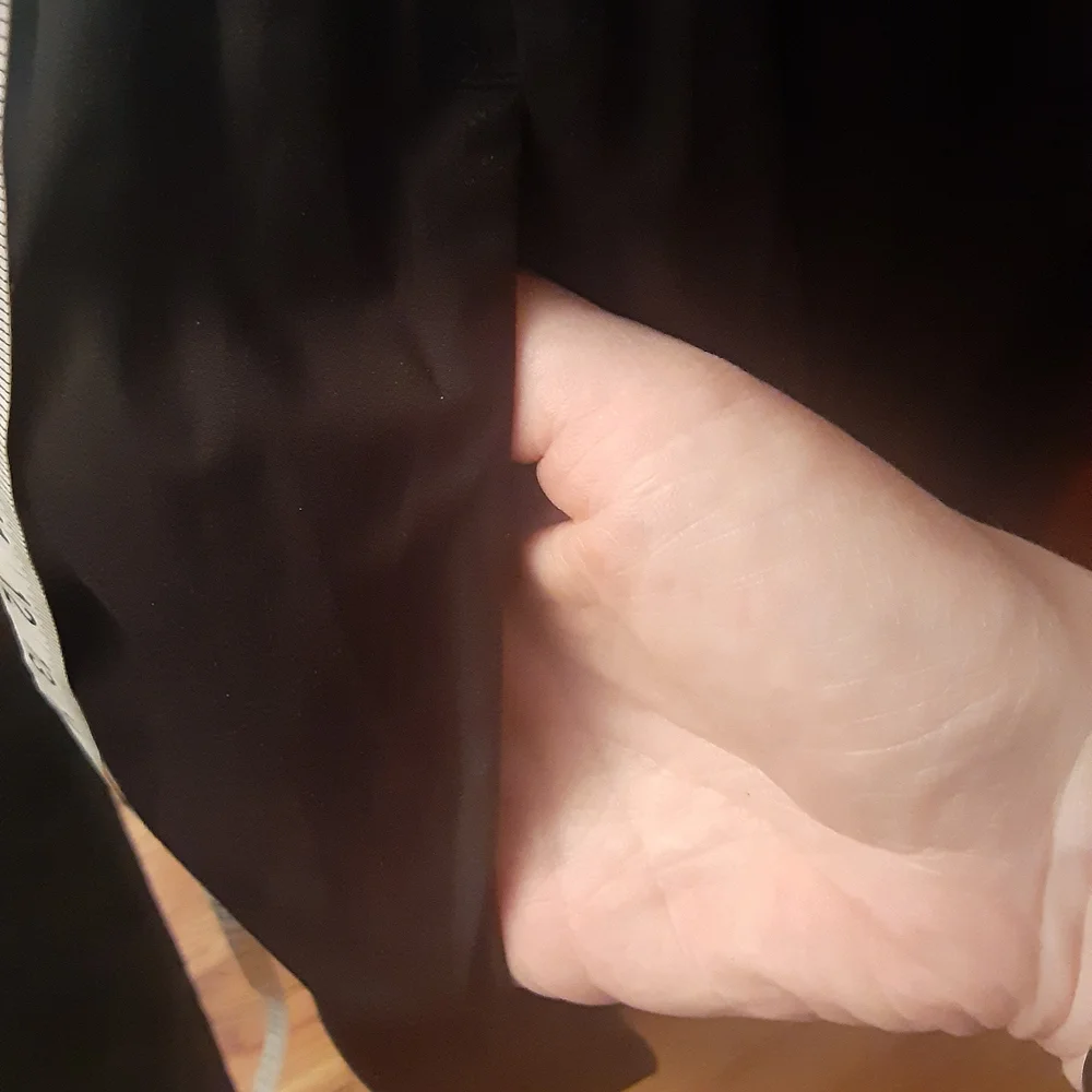 Black and White Sleeveless Maxi dress - Picture 3 of 8